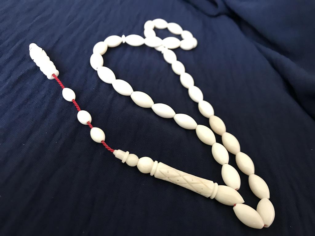 Camel Bonnet Rosary White Camel Bonnet Rosary 33 Бусины Ювелирный аксессуар Подарок