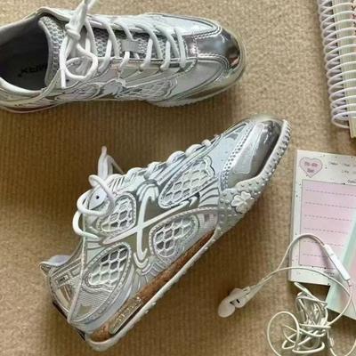 Версия-реплика [Ограниченная серия 'Четырехлистный клевер'] Весенние модные спортивные туфли на тонкой подошве серебристого цвета, женские легкие туфли-лодочки