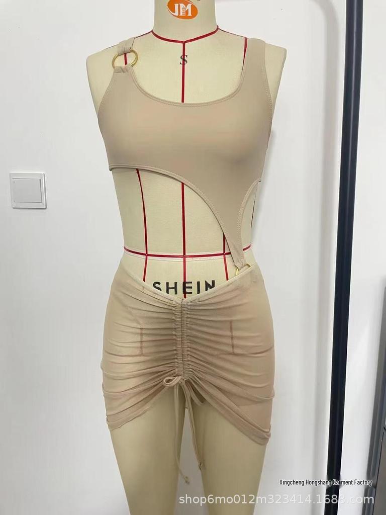 Слитный купальник с юбкой для женщин - Европейский и американский стиль, Нагрудные вкладыши, Однотонный, Стройнящий и консервативный дизайн