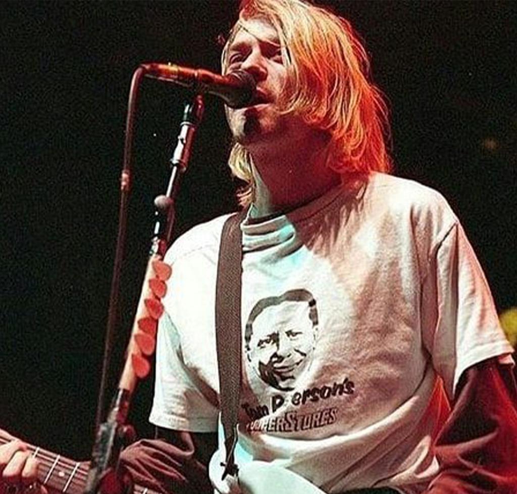 26 Tom Peterson's Superstores Shirt Worn By Kurt Cobain Grunge Nirvana Unisex Tee Unisex T-Shirt
