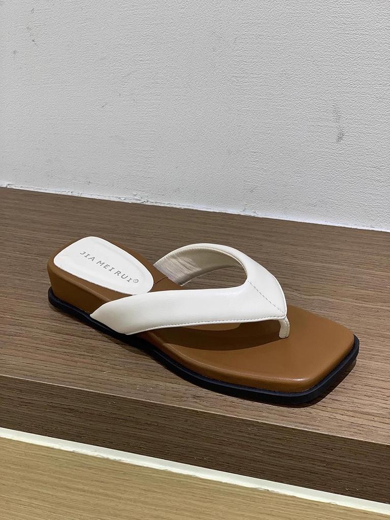 2025 Summer New Flat-heeled Roman Sandals Women's Wear Silver Flip-flops Beach Sandals Women's Shoes