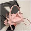 Korean ins trendy fashion pleated bucket bag 2025 summer new simple shoulder bag slack gentle women's bag