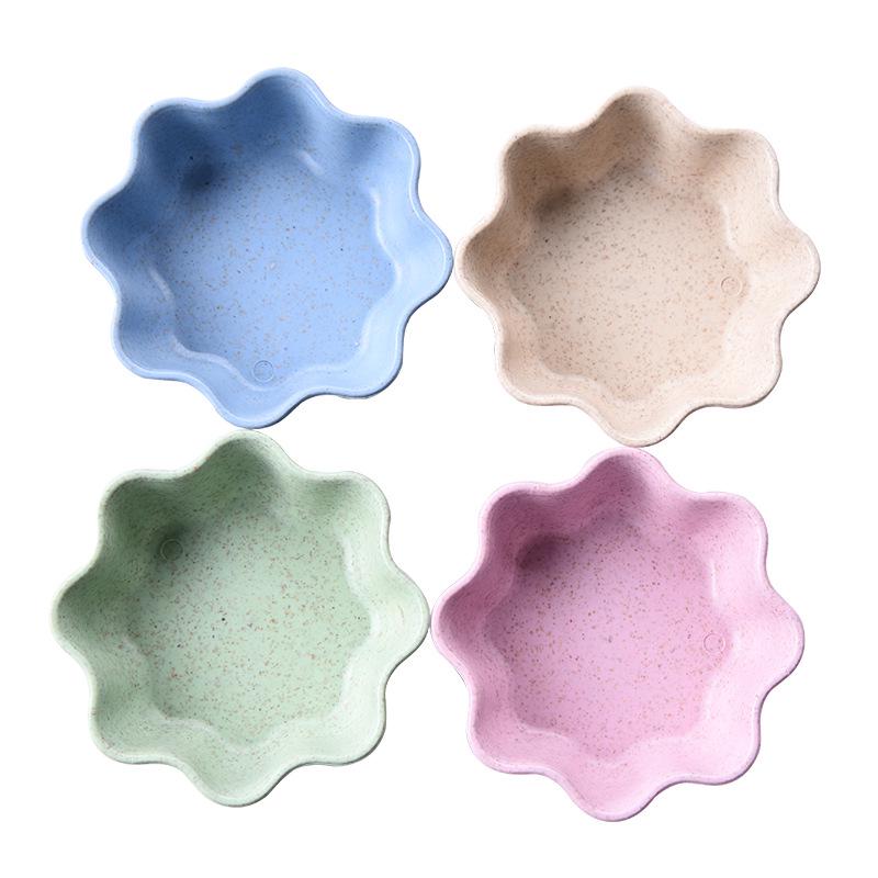 Heart Wheat Straw Seasoning Dish: Creative Plastic Pickle & Snack Plate.