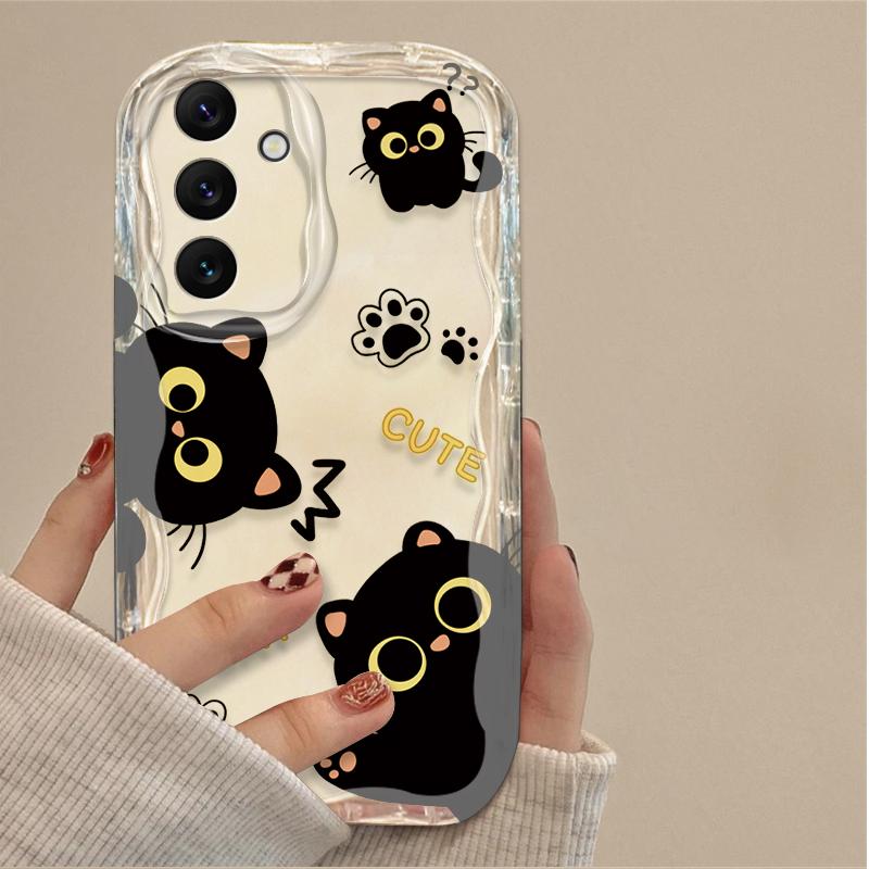 Милый чехол с черным котом с большими глазами для Samsung Galaxy A16 A06 A55 A35 A25 A15 A05 A05S A54 A34 A24 A14 A73 A53 A33 A23 A13 A52 A32 A22