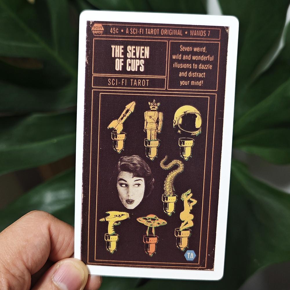 Научно-фантастические карты Таро Тодда Элкотта 12*7 см. Колода Таро на тему научной фантастики, 78 карт Таро, основанных на системе Райдера-Уэйта.