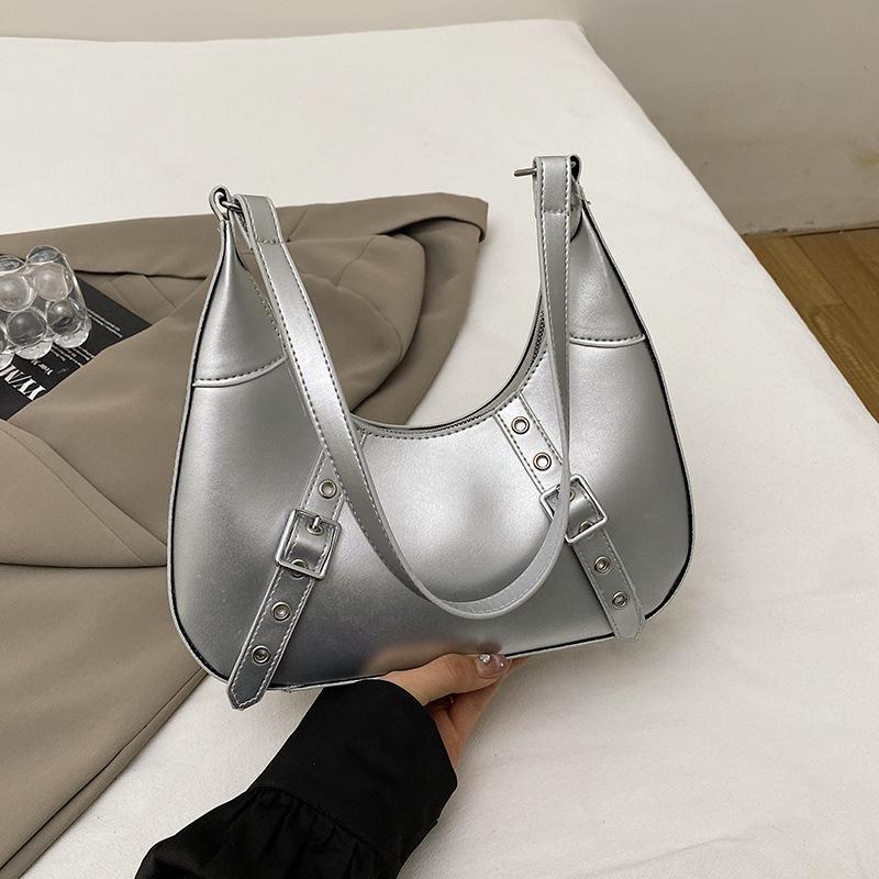 French Niche Design Armpit Bag 2025 Winter New Personalized Fashion Popular Commuter Shoulder Crescent Bag This Year