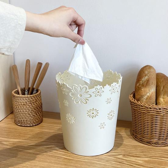 Туалетный столик Цветочная корзина для мусора Ажурные цветочные узоры Мусорное ведро Маленькое настольное мусорное ведро для ванной комнаты офиса спальни домашнего декора