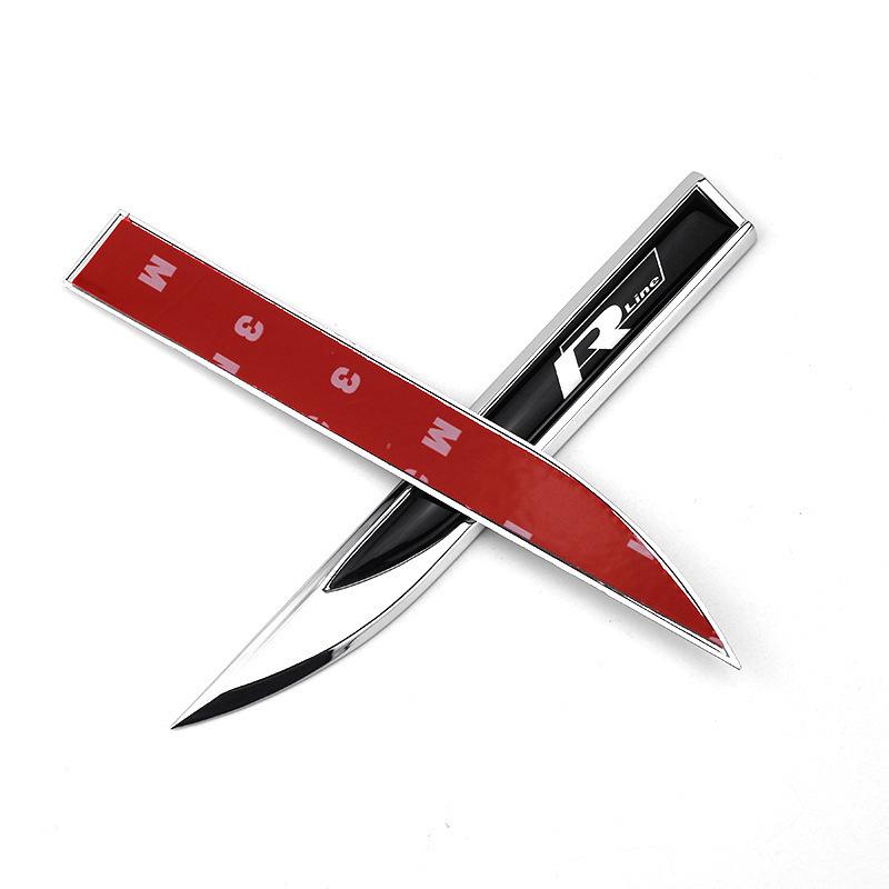 Металлическая эмблема-наклейка на переднее крыло Volkswagen Sagitar Jetta