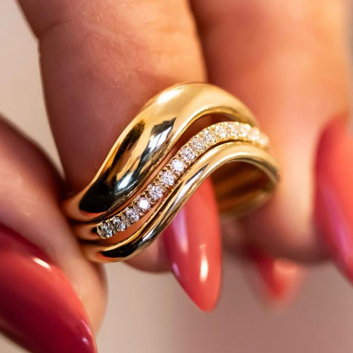 New Trendy Rings for Women High Quality Gold Color Brilliant Cubic Zirconia Finger-rings Wedding Engagement Jewelry