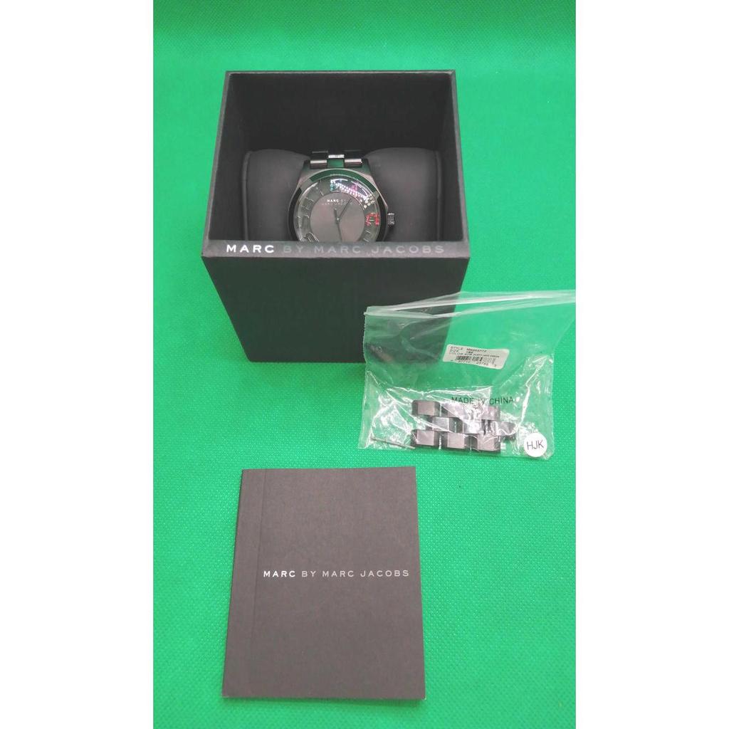 Б/у кварцевые аналоговые часы MARC JACOBS MBM3265