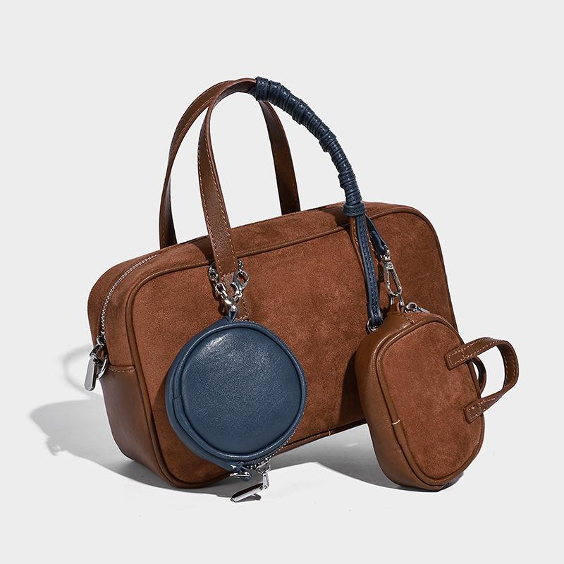 2025 New Fashion Commuting Handbag, Niche High-End Large Capacity Shoulder Crossbody Boston Pillow Bag