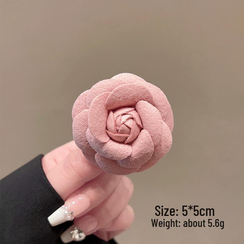 Exquisite Butterfly & Rose Camellia Brooch - Elegant Flower Corsage for Women's Suit Coats