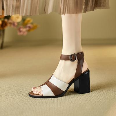 Модные ретро женские сандалии из натуральной кожи 2025 лето новая обувь с открытым носком римский стиль высокие каблуки модная пряжка гладиаторские сандалии женские