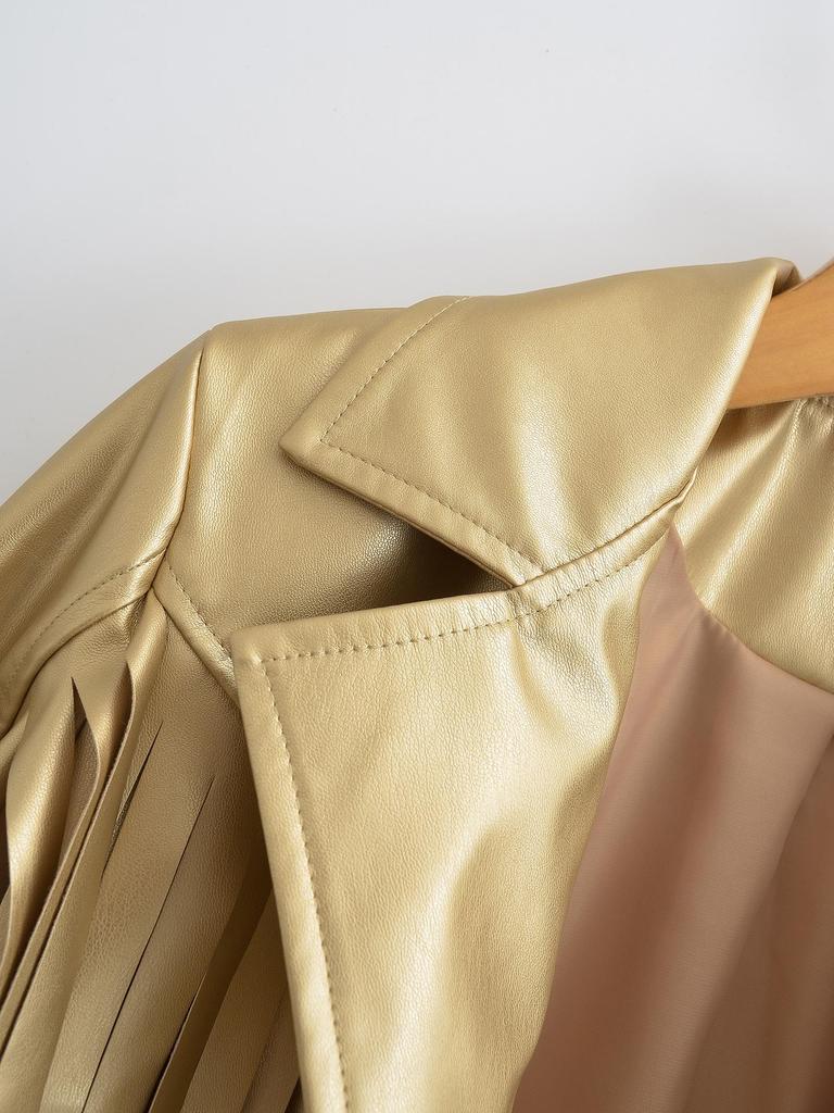 Женская уличная мода осень 2023 кожаная куртка с кисточками