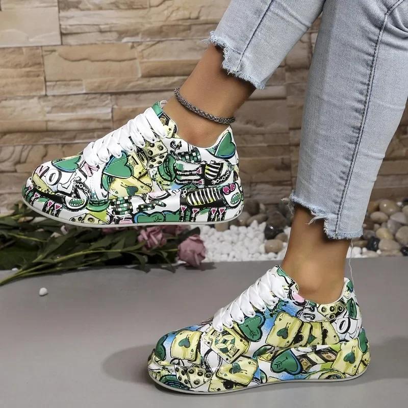 Women's Casual Sneakers Fashion New Painted Graffiti Lace Up Sports Shoes for Women Flat Pu Leather Ladies Running Shoes 36-43