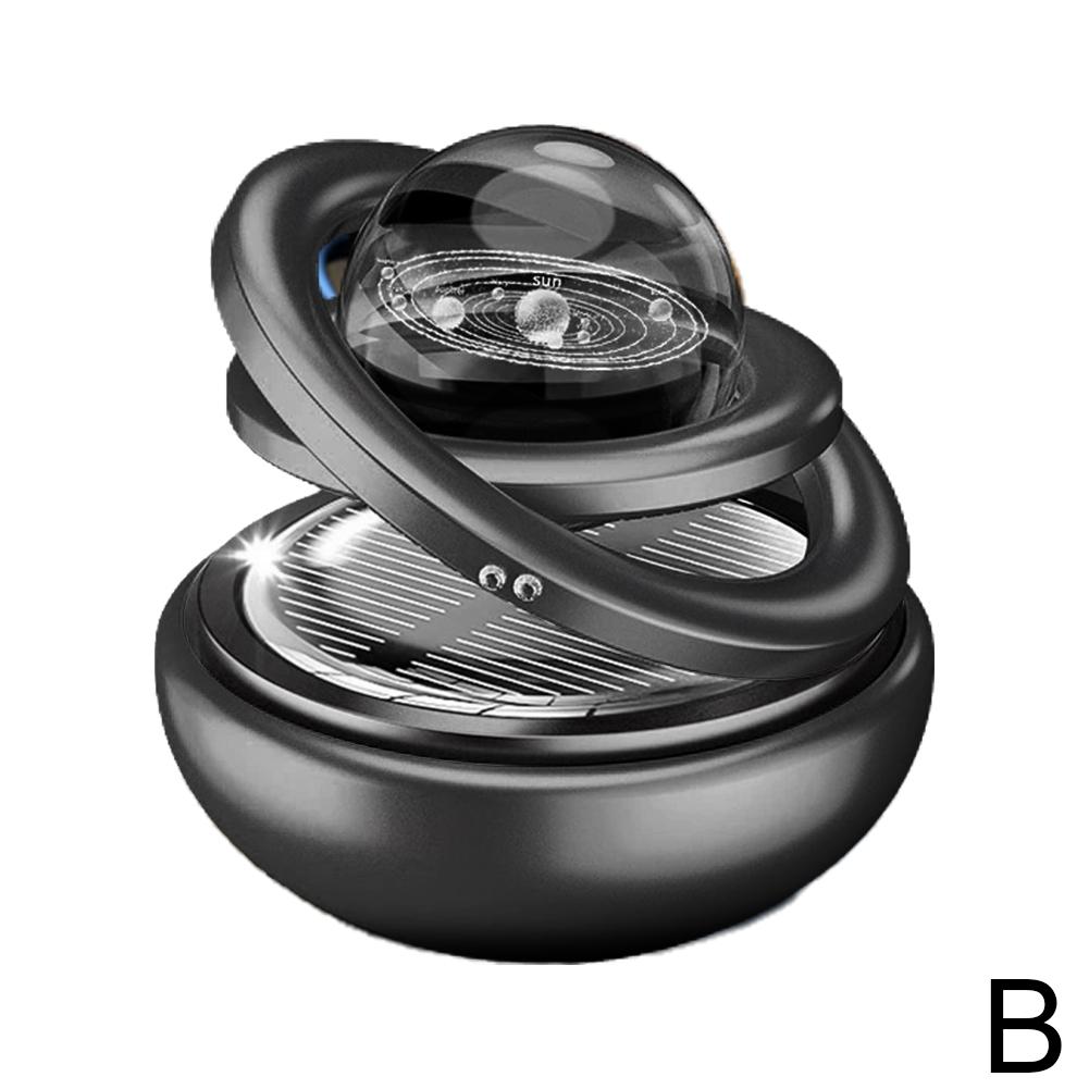 Автомобильные ароматерапевтические украшения на солнечных батареях, подвесные хрустальные шары с вращающимся механизмом для ароматерапии, креативные украшения.