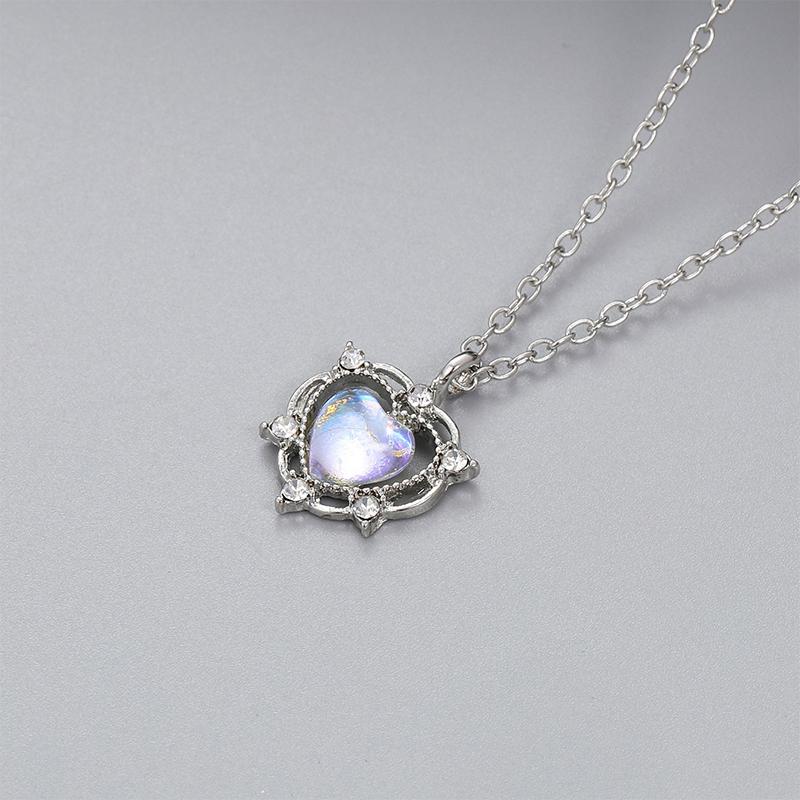 Y2K Pendant Necklaces For Women Zircon Heart Chain Necklace Punk Clavicle Choker Jewelry