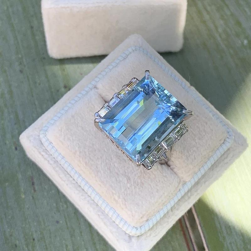 Новое женское кольцо на палец с большим небесно-голубым камнем для коктейльной вечеринки, великолепные женские аксессуары, подарок для красоты, стильные ювелирные изделия