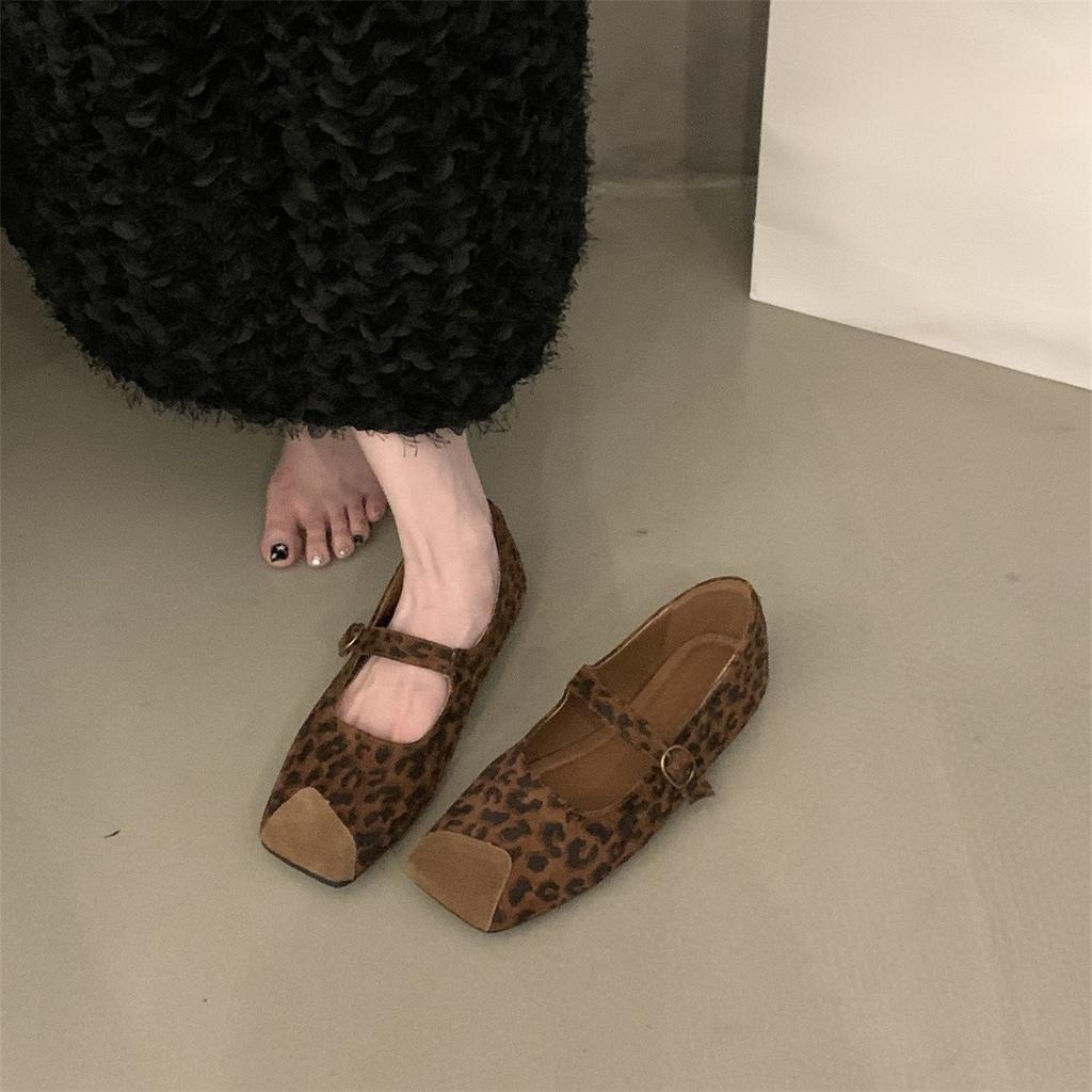 Туфли Мэри Джейн в стиле ретро на плоской подошве, женская обувь, весна и осень 2024, новый нишевый дизайн, леопардовый принт, светлый рот, квадратный нос, одинарные туфли