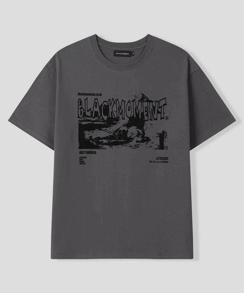 BLACK MOMENT Grunge Shade Lettering Graphic Oversized Short Sleeve T-Shirt [Charcoal]