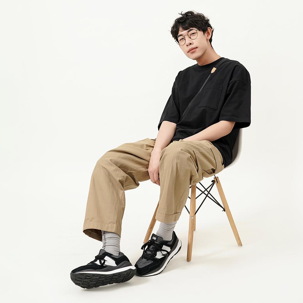 New Balance Футболка унисекс с опущенными плечами, черная, AMT21549-BK