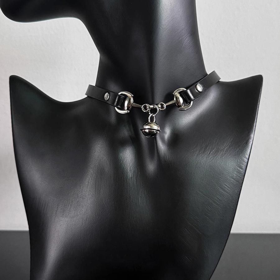 Love Heart Rivet Punk Choker Necklace - Y2K Subculture Clavicle Chain