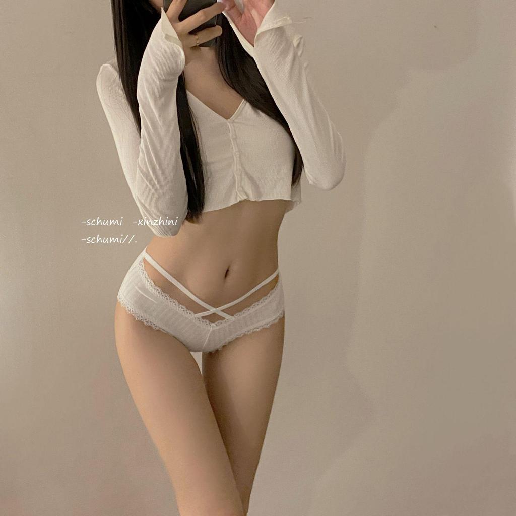 Japanese-Style Ribbed Low-Waist Cotton Panties with Lace Trim & Breathable Cross-Strap Design
