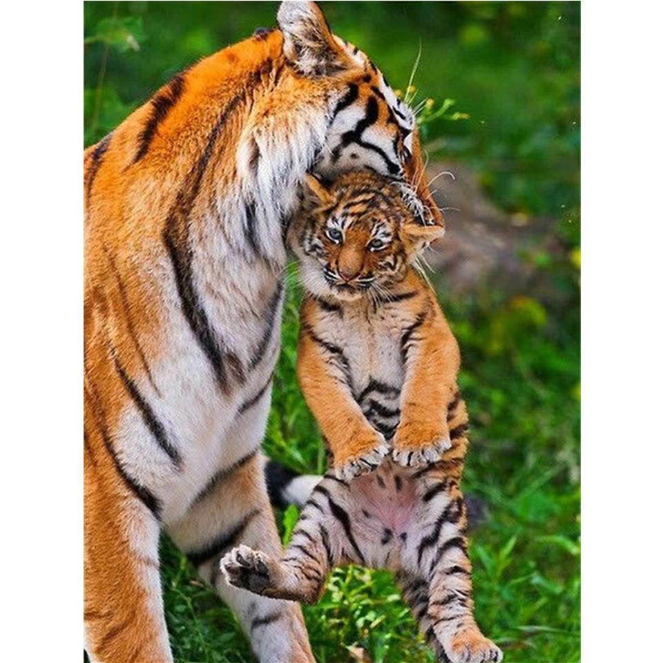 Diamond Painting "Tiger" Animal 5D DIY Full Round Diamond Embroidery Kit Rhinestone Cross Stitch Decoration Mosaic Picture Gift