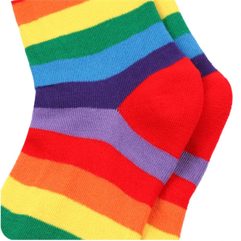 Радужные полосатые длинные гольфы выше колена женские фестивальные костюмные аксессуары для выступлений танцев красочные полосатые носки оптом