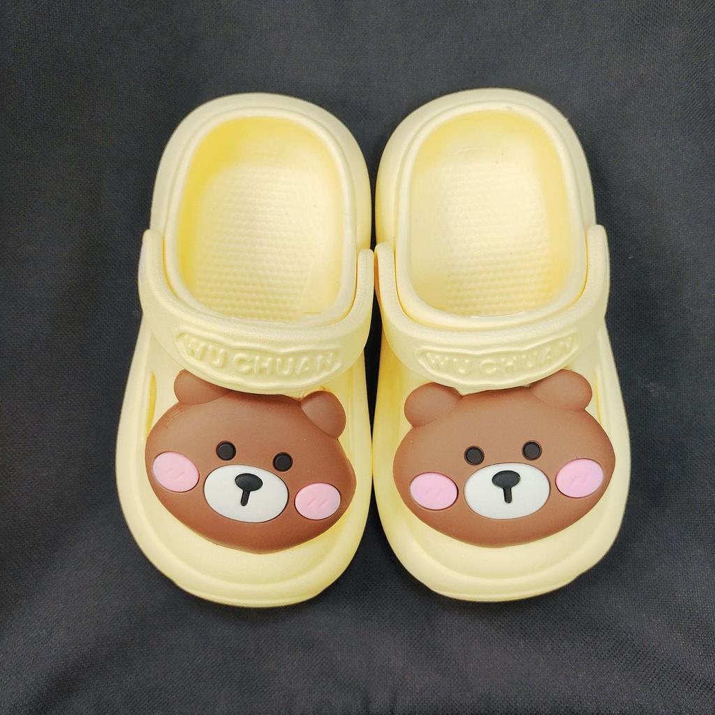 Детские летние мультяшные клоги 2025: Нескользящие тапочки и сандалии для мальчиков и девочек