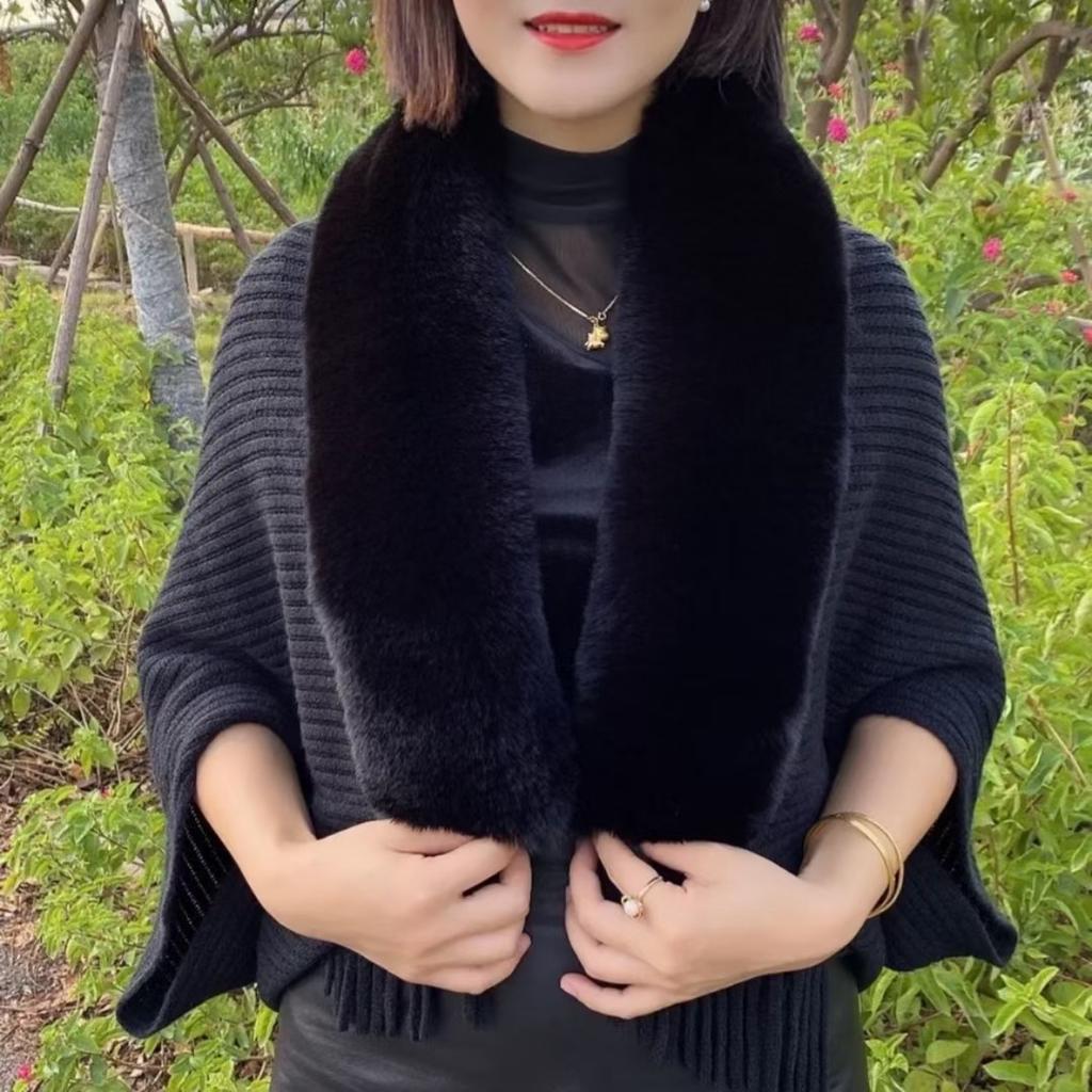Winter Tassels Poncho Cloak Shawl Oversize Women Warm Faux Fur Collar Knit Cardigans Batwing Wraps Neck Fur Scarves Capes Coat