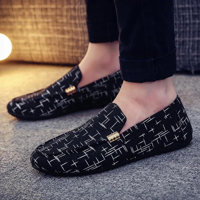 Fashion Men's Flat Loafers Comfortable Casual Shoes Breathable Slip-On Soft Driving Shoes Light Moccasins Hombre Men Lazy Shoes 2025