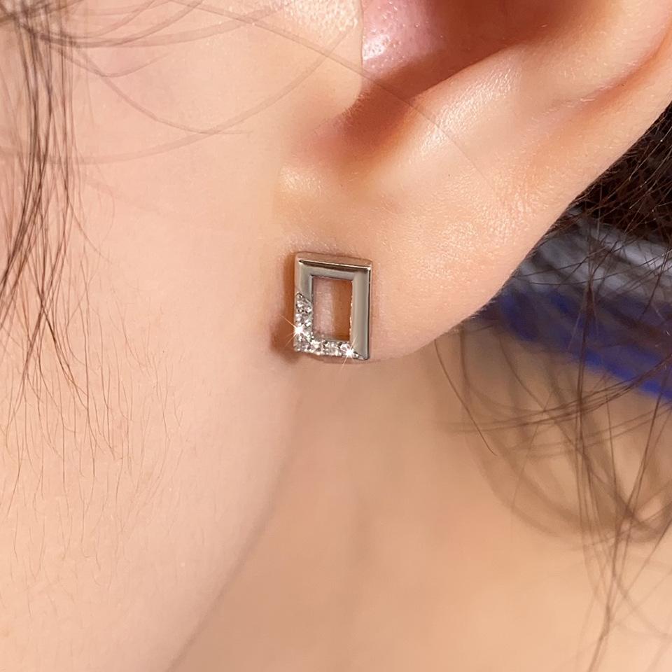 Серьги-гвоздики с полыми бриллиантами и цирконами, трехмерные квадратные серьги-гвоздики, маленькие темпераментные универсальные серьги Cold Wind для женщин