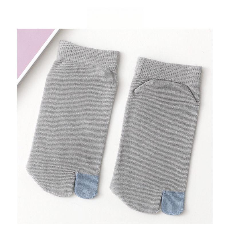 New Two-toed Socks Spring and Summer Thin Short Tube Solid Color Sweat-absorbing and Breathable Split-toe Socks Flip-flop Split-toe Socks