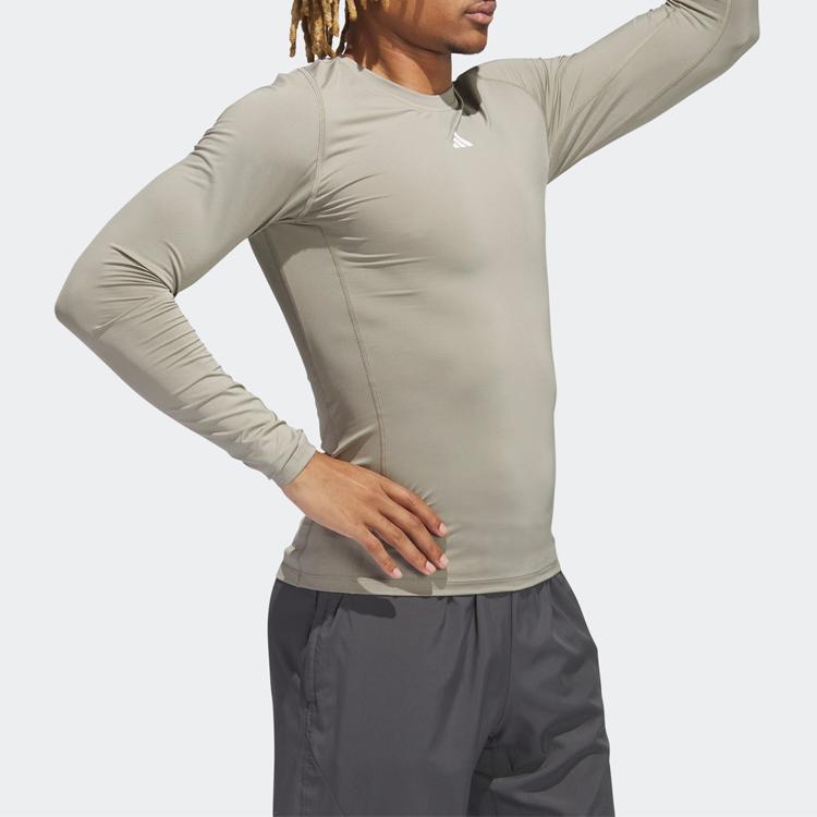 adidas Тренировочная футболка с длинным рукавом Techfit IC2157