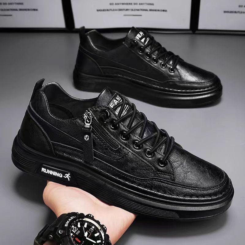 2025 Autumn New Men's Shoes Running Sports Versatile White Shoes Men's Casual Leather Surface One Pedal Board Shoes Trendy Shoes