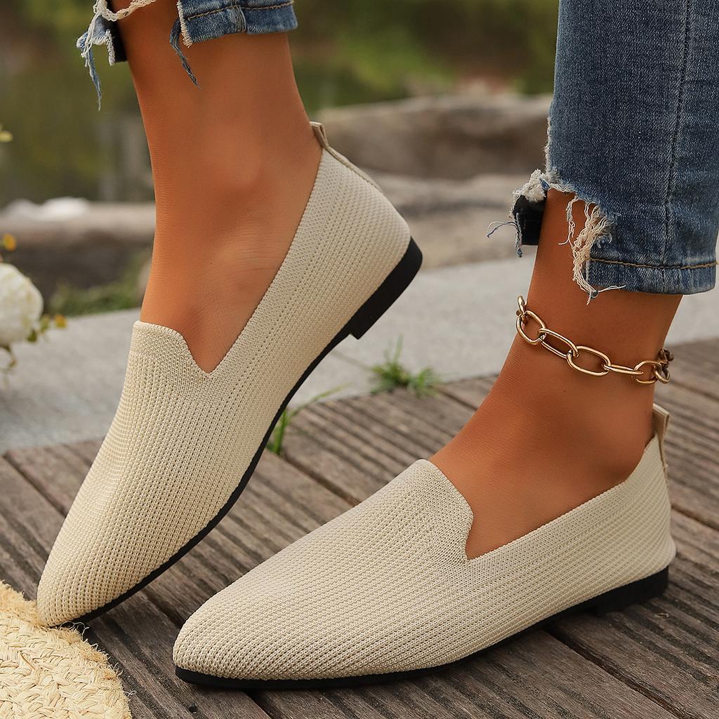 Autumn Shoes with Sharp Toe Flat Sole Large Everyday Single Tone Flat Sole Shoes with Closed Toe Women's Flat Sole Shoes