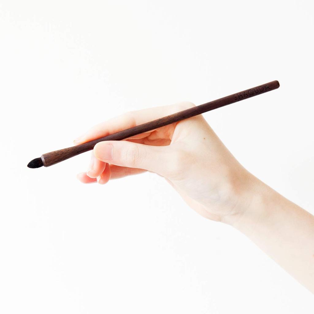 Кисть для макияжа глаз SHAQUDA UBU Smoky [824]