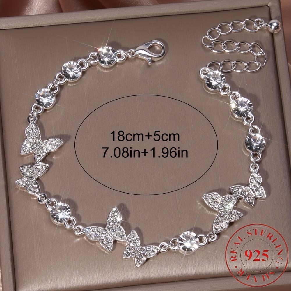 The butterfly bracelet is made of 925 sterling silver, a fashionable, luxurious and exquisite piece of jewelry that is perfect as a gift.