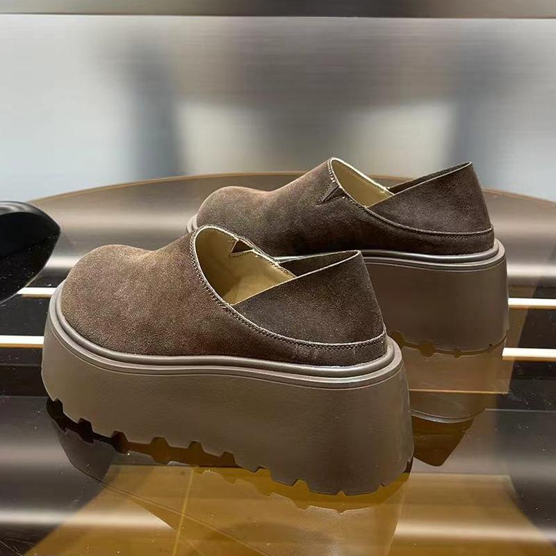 Женские туфли-лоферы с леопардовым принтом на платформе Модные замшевые туфли на среднем каблуке Дизайнерская повседневная обувь 2025 года Тренд Зима Новый Бренд Chaussures Lady