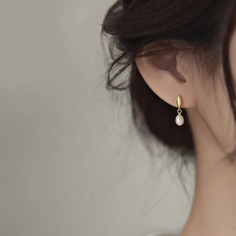 Copper Needle Pearl Earrings Elegant French Style Women's Fashion 2025 Trendy High-End Sensation Ear Jewelry