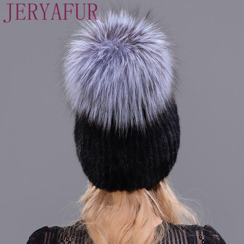 JERYAFUR Тёплая шапка с объёмным помпоном из натурального меха