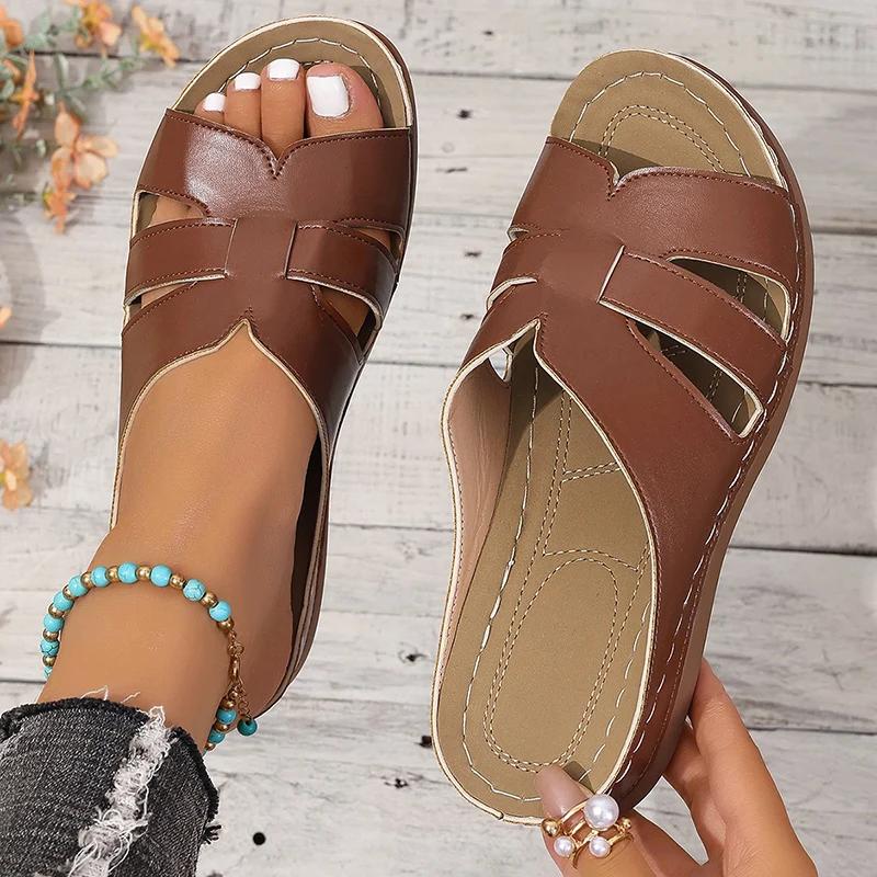 Модные женские повседневные шлепанцы на танкетке Лето 2025 Легкие Нескользящие Пляжные сандалии Женские Плетеные шлепанцы на платформе из искусственной кожи Большой размер