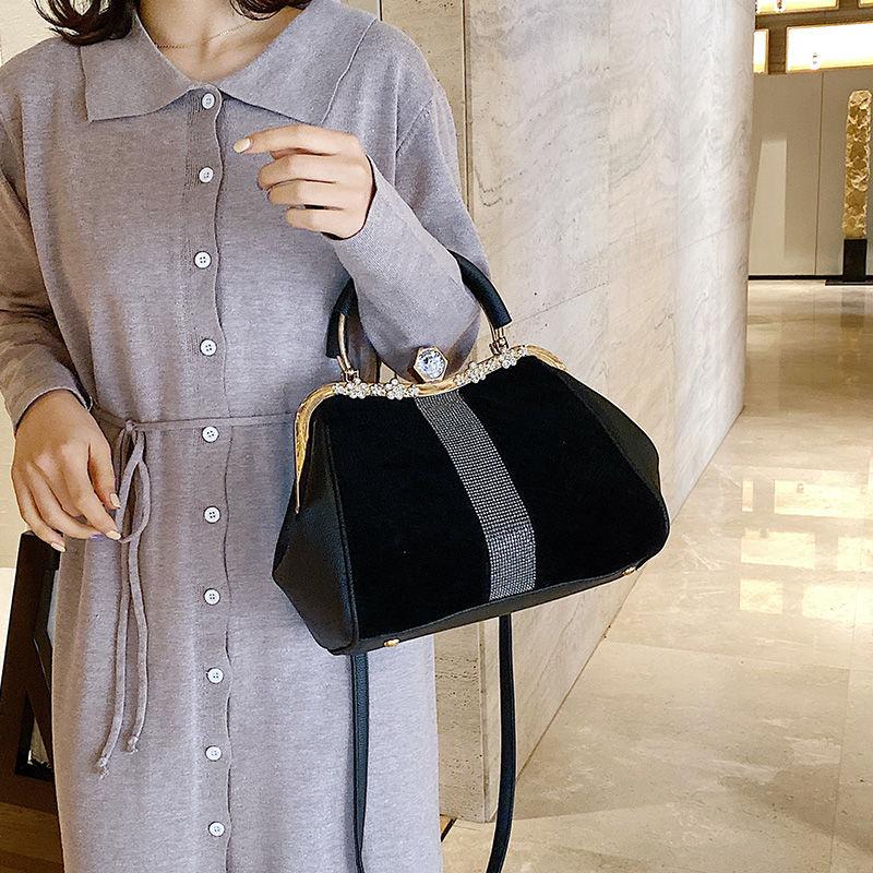 Сумка женская сумка для ужина сумка через плечо с бриллиантовым мехом сумка портативная сумка через плечо сумка с зажимом черная сумка большой вместимости