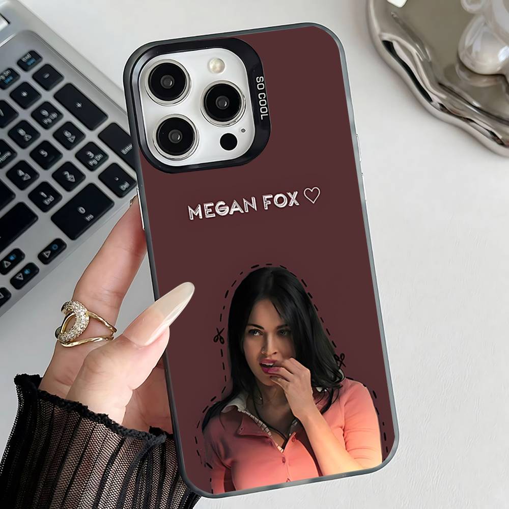 Чехол для телефона Megan Fox из фильма «Тело Дженнифер» для iPhone 17,16,15,14,13,12,11, Pro, XS, Max, Plus, Mini, SE4, E Черный Матовый Ударопрочный Чехол