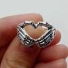 Vintage Woman Personality Hell Ghost Hand Ring Bohemia Punk Creative Palm Link Heart Rings Party Jewelry Gift
