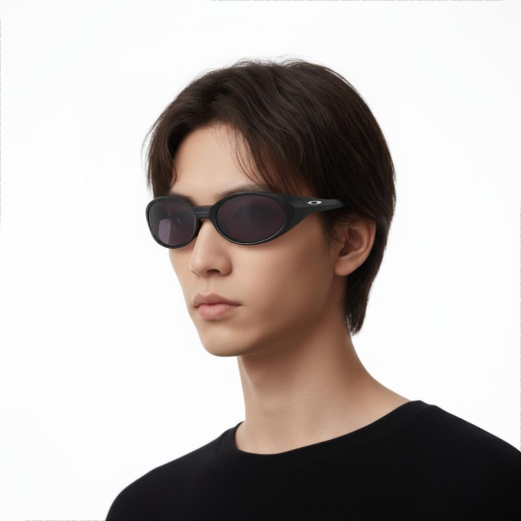 Oakley Сплошные черные солнцезащитные очки «Кошачий глаз» Мужские солнцезащитные очки 0OO9438-01
