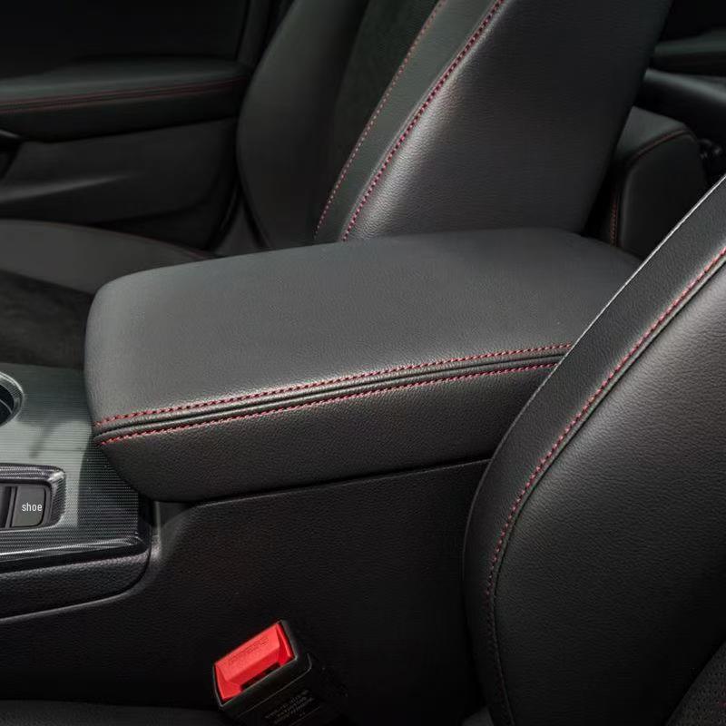 Подходит для Honda Civic 2022-2025 годов выпуска. (11-е поколение): Кожаная накладка на центральный подлокотник.