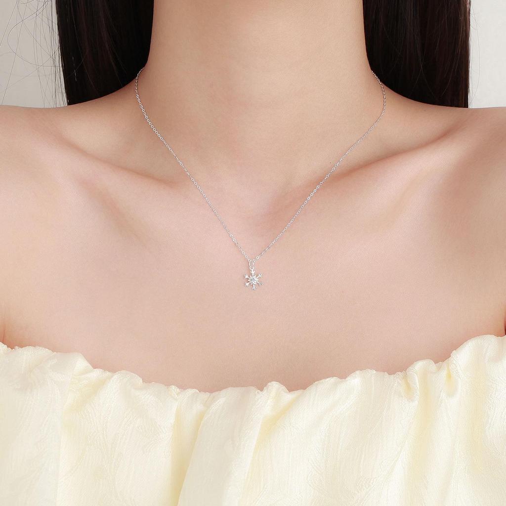 Ожерелье из стерлингового серебра 999 пробы с бриллиантом в виде снежинки: Элегантный, Универсальный Чокер с Нишевым Дизайном