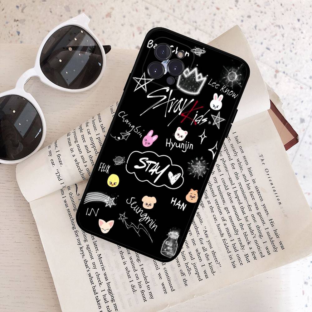 Чехол для телефона Kpop S-Stray K-Kids для IPhone 16 Pro Max 15 17 Plus 14 13 12 Mini 11 Черный